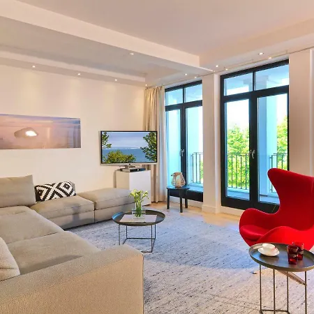 Waterview Cloud*****